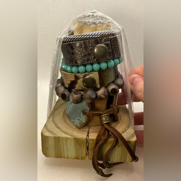 $140 ⭐️NEW Sandra Ling Leather Bangle & Stretch Bracelet Set Stack Tower Stand - Picture 7 of 7